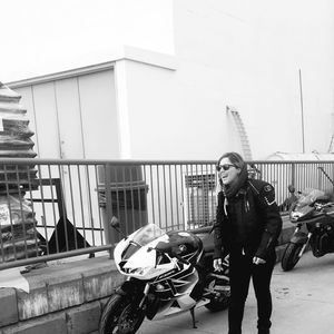 Meet your Posher, Cassandra